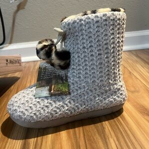 Bearpaw Josephine Slippers